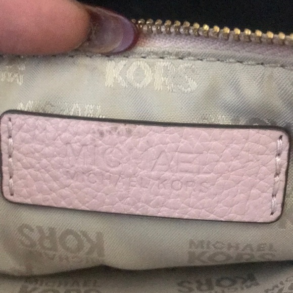 PRELOVED pink Michael kors wristlet - Picture 6 of 8